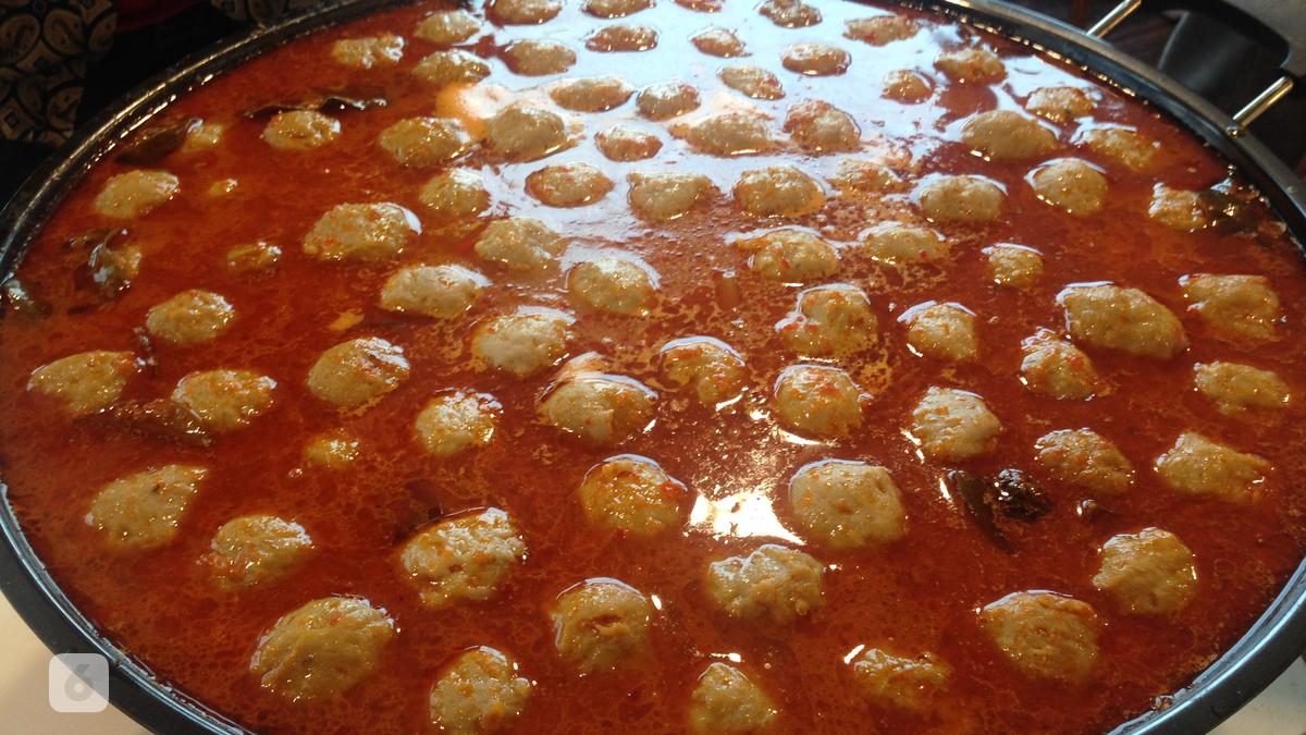 Pentol Bakso Ngehitz: Nikmati Rasa Autentik di Jantung Cilacap